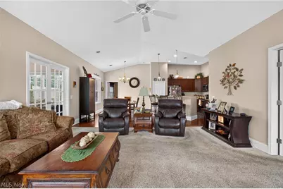 1321 Cascade Circle NW, Canton, OH 44708 - Photo 9