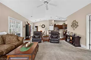 1321 Cascade Cir NW, Canton, OH 44708 - Photo 9