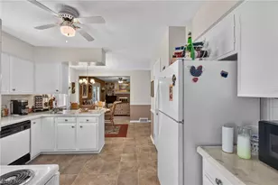 1030 48th St NW, Canton, OH 44709 - Photo 7