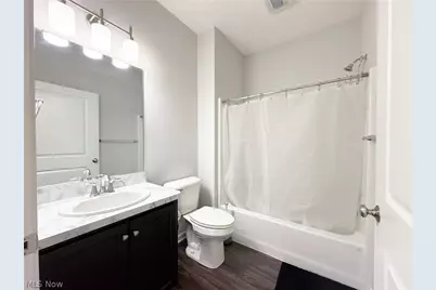 208 Silver Spring Circle, Elyria, OH 44035 - Photo 17