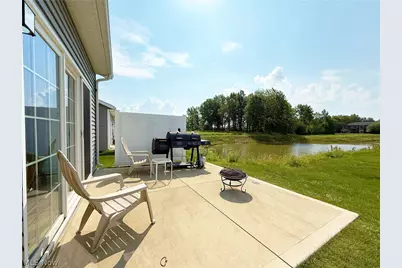 208 Silver Spring Circle, Elyria, OH 44035 - Photo 5