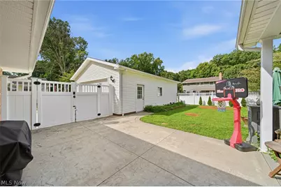 831 Oakcrest Lane NE, Massillon, OH 44646 - Photo 39