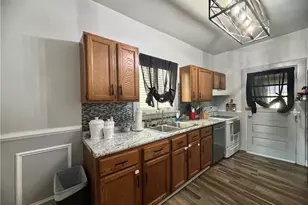 1030 Bradshaw Ave, East Liverpool, OH 43920 - Photo 13