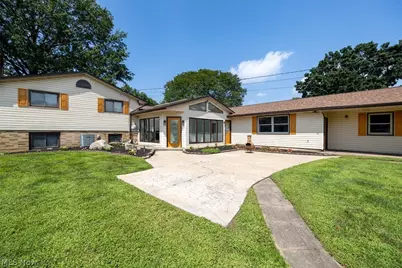 1133 3rd Street SW, New Philadelphia, OH 44663 - Photo 33