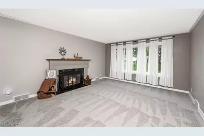 3021 Fulton Drive NW, Canton, OH 44718 - Photo 19