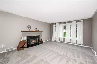 3021 Fulton Dr NW, Canton, OH 44718 - Photo 19