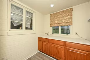 3021 Fulton Dr NW, Canton, OH 44718 - Photo 27