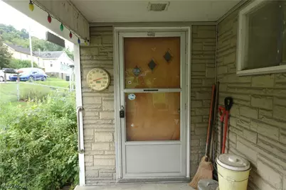 56505 Boyd Avenue, Bridgeport, OH 43912 - Photo 3