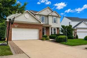 8858 Jordan Ct, North Ridgeville, OH 44039 - Photo 3