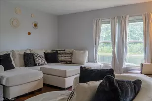 8858 Jordan Ct, North Ridgeville, OH 44039 - Photo 11