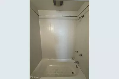 9405 Bancroft Avenue #UP, Loveland, OH 44105 - Photo 11