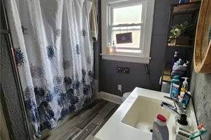 932 Hardesty Blvd, Akron, OH 44320 - Photo 11