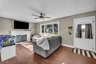 1207 Clinton Ave SE, North Canton, OH 44720 - Photo 9