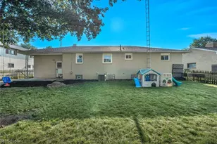1207 Clinton Ave SE, North Canton, OH 44720 - Photo 33