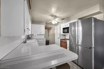 1207 Clinton Avenue SE, North Canton, OH 44720 - Photo 17