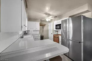 1207 Clinton Ave SE, North Canton, OH 44720 - Photo 17