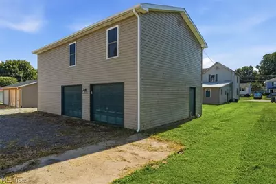 419 Poplar Avenue, Williamstown, WV 26187 - Photo 25