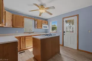 419 Poplar Ave, Williamstown, WV 26187 - Photo 9