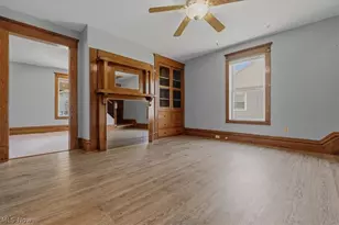 419 Poplar Ave, Williamstown, WV 26187 - Photo 15