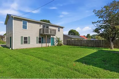 419 Poplar Avenue, Williamstown, WV 26187 - Photo 3