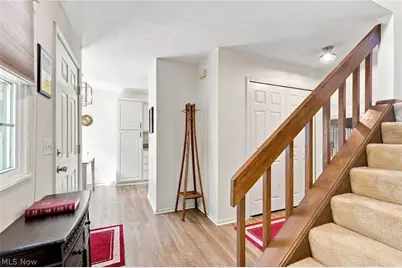 34756 Parkview Lane #B, Willoughby, OH 44094 - Photo 3