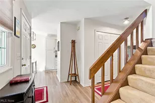 34756 Parkview Ln, Willoughby, OH 44094 - Photo 3