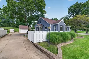 508 Locust Street S, Canal Fulton, OH 44614 - Photo 3