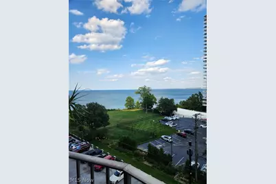 12900 Lake Avenue #707, Oakwood, OH 44107 - Photo 3