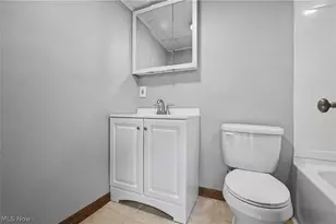 5671 Brownstone Cir NW, Canton, OH 44718 - Photo 41
