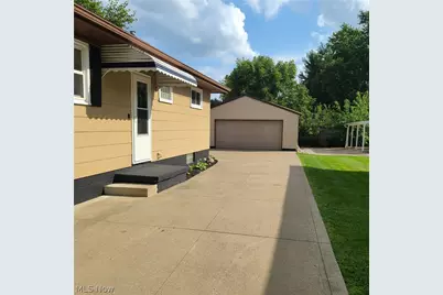2736 Priscilla Avenue, Akron, OH 44312 - Photo 23
