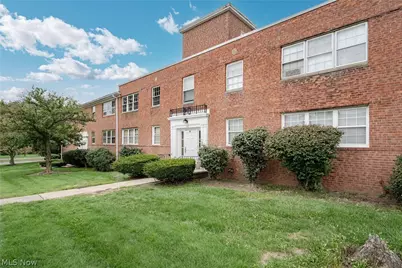 3271 Warrensville Center Road #8B, Huber Heights, OH 44122 - Photo 3