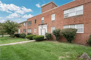 3271 Warrensville Center Rd, Huber Heights, OH 44122 - Photo 3