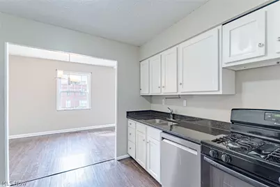 3271 Warrensville Center Road #8B, Huber Heights, OH 44122 - Photo 11