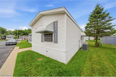 83 Helen Street, Barberton, OH 44203 - Photo 19