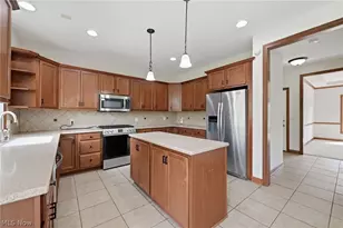 6619 Shiloh St NW, Canton, OH 44708 - Photo 17
