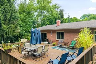 526 Wolf Ave, Wadsworth, OH 44281 - Photo 3