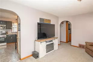 2826 Fletcher Ave NE, Canton, OH 44705 - Photo 7