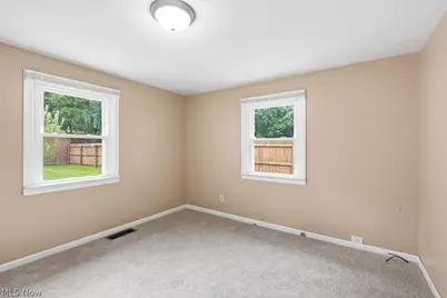 2195 Par Drive, Akron, OH 44312 - Photo 21