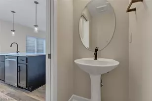 3601 Bailey Ave, Loveland, OH 44113 - Photo 9