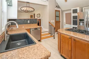 2125 41st St NE, Canton, OH 44705 - Photo 17