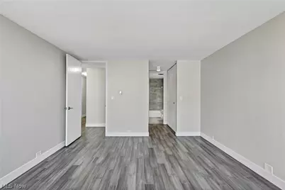 12700 Lake Avenue #1301, Oakwood, OH 44107 - Photo 23