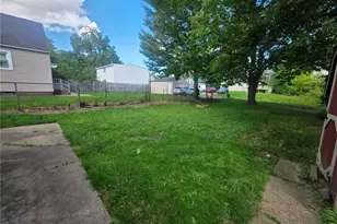 1226 Shriver Ave NE, Canton, OH 44705 - Photo 7