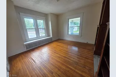 1226 Shriver Avenue NE, Canton, OH 44705 - Photo 3