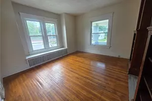1226 Shriver Ave NE, Canton, OH 44705 - Photo 3