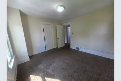 1226 Shriver Avenue NE, Canton, OH 44705 - Photo 9