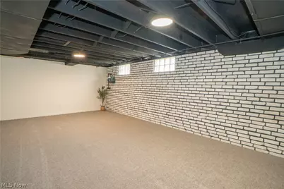 615 Summit Street SE, North Canton, OH 44720 - Photo 33