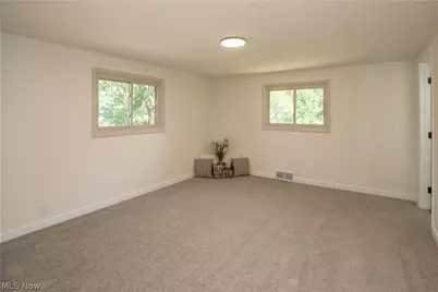 615 Summit Street SE, North Canton, OH 44720 - Photo 17