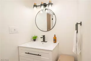 615 Summit St SE, North Canton, OH 44720 - Photo 29