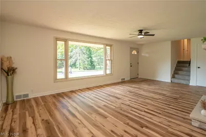 615 Summit Street SE, North Canton, OH 44720 - Photo 5
