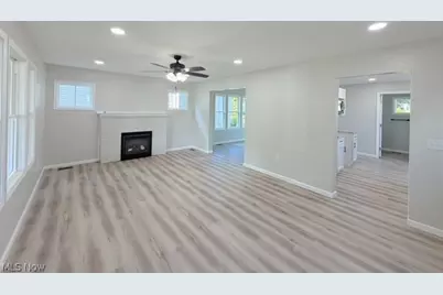 909 N Walnut Street, Dover, OH 44622 - Photo 3